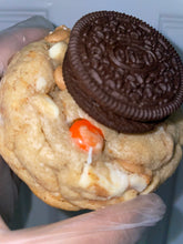 Load image into Gallery viewer, Reese’s