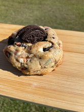 Load image into Gallery viewer, Cookie and Cream Bliss