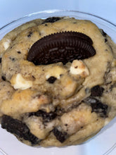 Load image into Gallery viewer, Birthday Bash Cookie Box
